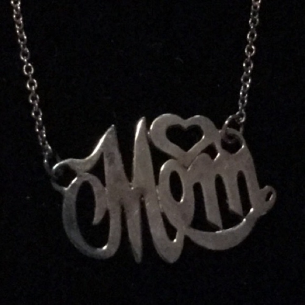 Avon Sterling Silver Mom Necklace